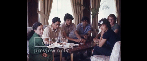 Pier Paolo Pasolini. Il fiore delle mille e una notte. 1974 / Iran Esfahan, i giovani attori studiano i copioni