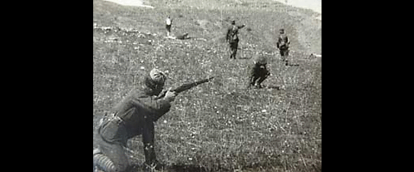 Mit der Kamera in der Schlachtfront (Darstellungen aus dem griechisch-bulgarischen Kriege)
