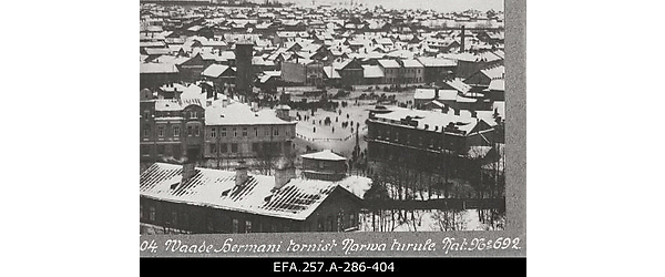 Üldvaade Narva turuplatsile Hermanni kindluse tornist.