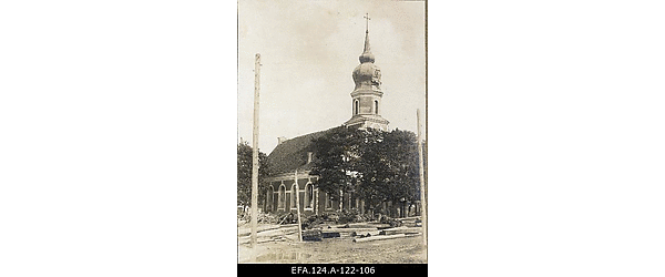 Lahingute käigus kahjustatud Kekkau (Kekava) Püha Anna kirik
                    [1916].
