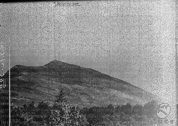 Riproduzione fotografica della I Guerra Mondiale - Monte Sabotino: zona di guerra