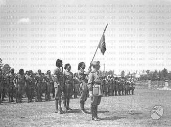 Addis Abeba Cerimonia militare sul prato del Piccolo Ghebbì imperiale