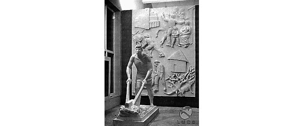 Roma Angolo di sala della mostra con sculture esposte