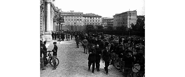 Roma Immagine del cortile del Viminale, dove sono riuniti i motociclisti e le autorità
