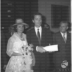 Valentina Fortunato e Sergio Fantoni il giorno delle loro nozze in Campidoglio - piano americano