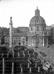 Roma [Veduta dall'alto del Foro Traiano]