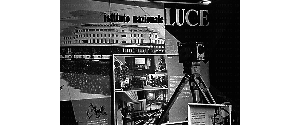 Venezia Stand dell'Istituto Nazionale Luce alla "XI Mostra Internazionale dell'Arte Cinematografica" di Venezia