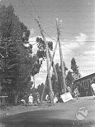 Pali della luce in via Benito Mussolini a Addis Abeba