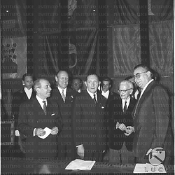 Da sinistra il prefetto Francesco Diana, l'ambasciatore Clarke, il ministro Folchi e sulla destra Pizzetti e Diego Rossi - campo medio