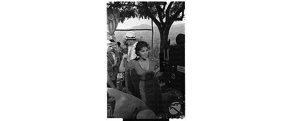 Gina Lollobrigida sul set del film 'Pane, amore e gelosia' - totale