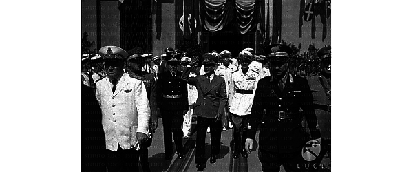 Venezia Goebbels esce dalla stazione di Venezia accompagnato da Pavolini e da un folto gruppo di autorità