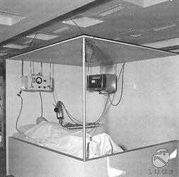 Ricostruzione di una camera per le cure radiologiche; totale
