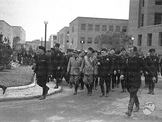 Roma Mussolini, accompagnato dal ministro De Vecchi di Val Cismon e dal rettore De Francisci, visita la Città Universitaria