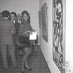 Audrey Anderson ad una mostra di Pollock