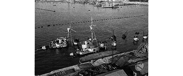 Navi da guerra affondate nel porto di Tolone