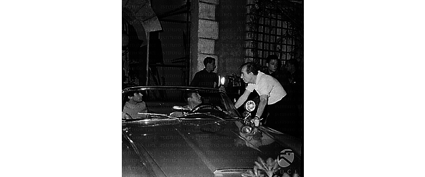 Roma Vincent Minnelli con George Hamilton e Kirk Douglas sul set del film Due settimane in un'altra città