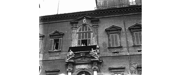 Roma Sul balcone del Quirinale Iolanda di Savoia e Carlo Calvi di Bergolo