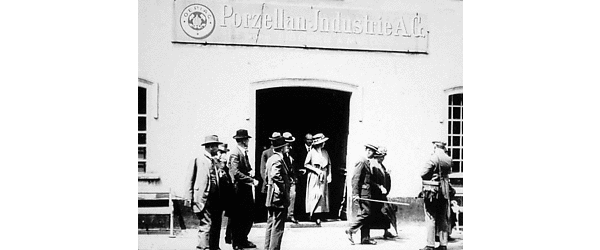 Návštěva anglických žurnalistů v Čechách / English journalists in  Czechoslovakia - picture 1